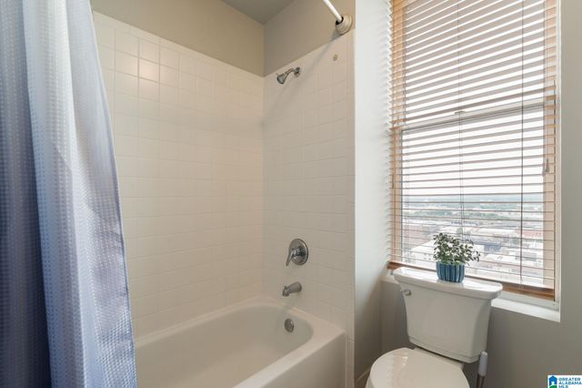 2024 2ND AVENUE N, Birmingham, AL 35203