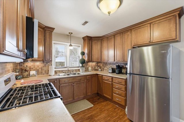 3560 5TH Avenue, Council Bluffs, IA 51501
