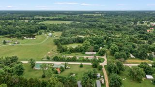 7512 COUNTY ROAD, Fulton, MO 65251
