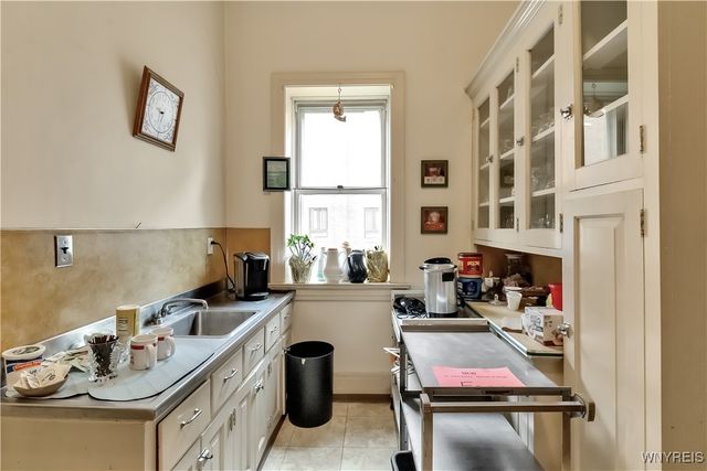 101 Swinburne Street, Buffalo, NY 14212