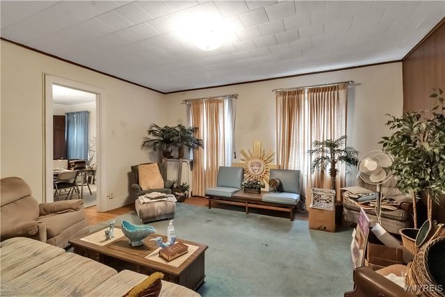 101 Swinburne Street, Buffalo, NY 14212