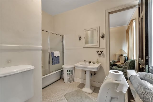 101 Swinburne Street, Buffalo, NY 14212