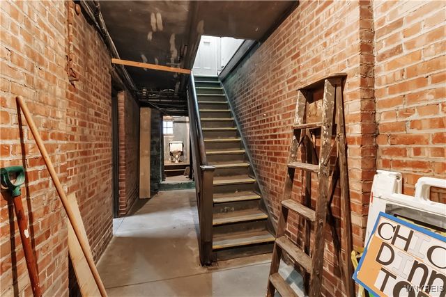 101 Swinburne Street, Buffalo, NY 14212