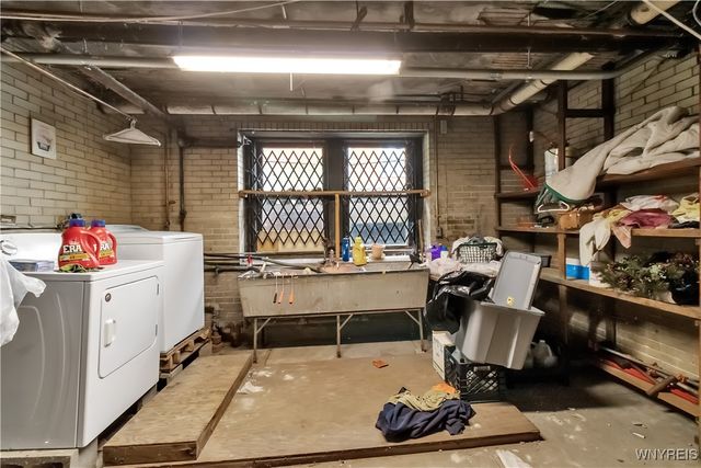 101 Swinburne Street, Buffalo, NY 14212