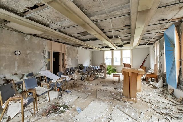 101 Swinburne Street, Buffalo, NY 14212