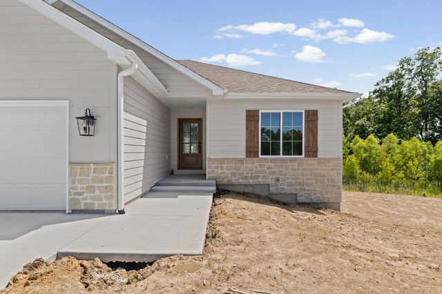 3923 FORESTER CT, Columbia, MO 65202