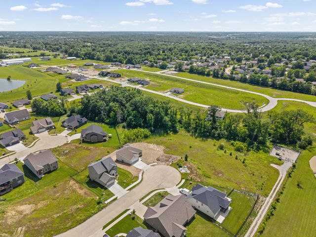 3923 FORESTER CT, Columbia, MO 65202