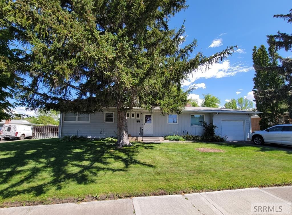 Image 1 of property listing at 967 S Woodruff Avenue, Idaho Falls, ID 83404