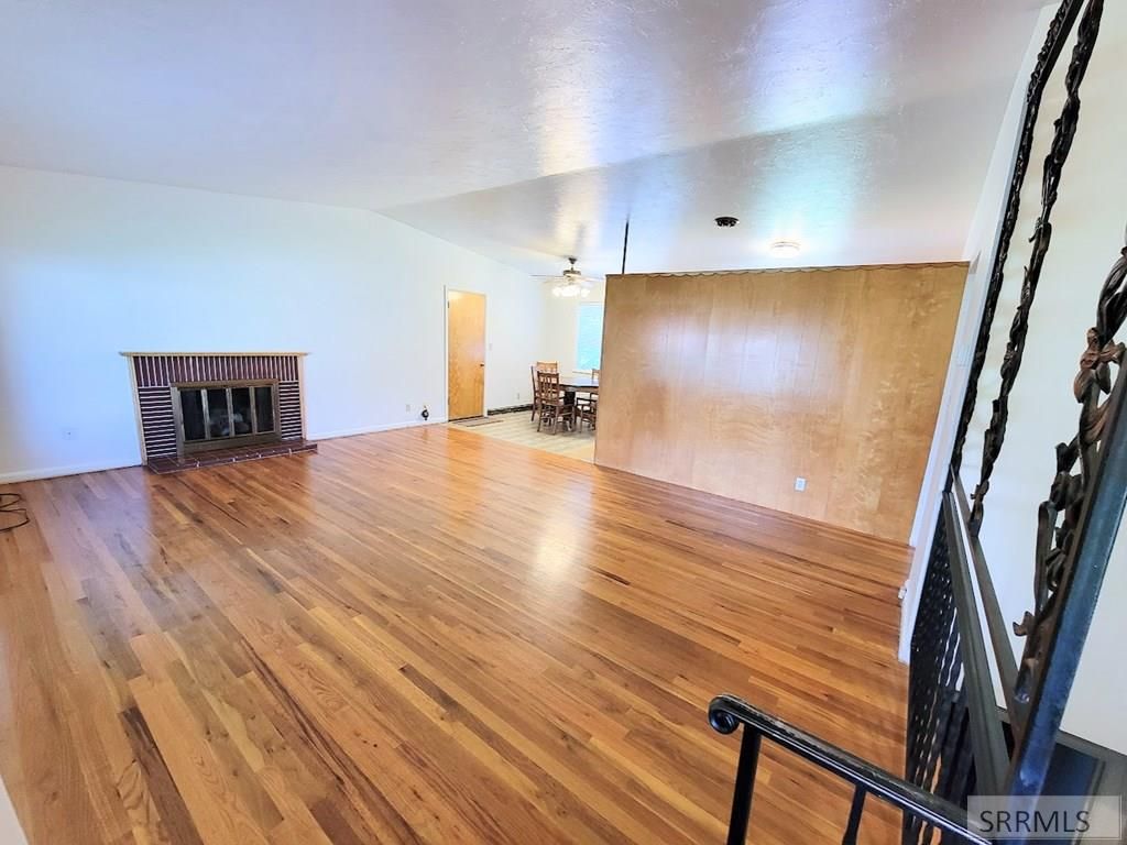 Image 14 of property listing at 967 S Woodruff Avenue, Idaho Falls, ID 83404