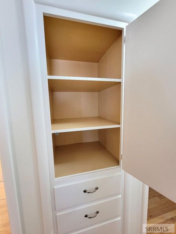 Image 27 of property listing at 967 S Woodruff Avenue, Idaho Falls, ID 83404