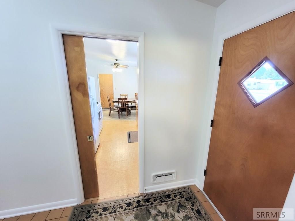 Image 7 of property listing at 967 S Woodruff Avenue, Idaho Falls, ID 83404