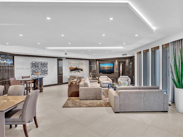 21200 Point Pl 1503 S.E Corner Turn Key, Aventura, FL 33180