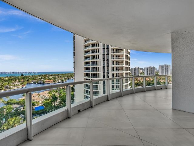 21200 Point Pl 1503 S.E Corner Turn Key, Aventura, FL 33180