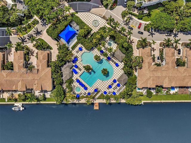 21200 Point Pl 1503 S.E Corner Turn Key, Aventura, FL 33180