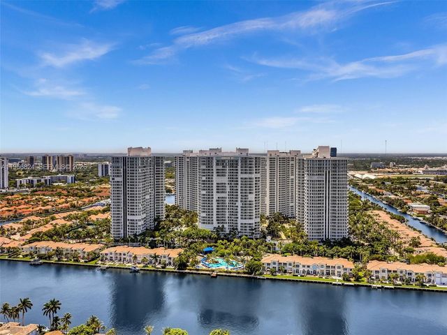 21200 Point Pl 1503 S.E Corner Turn Key, Aventura, FL 33180