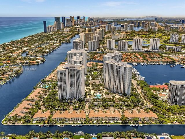 21200 Point Pl 1503 S.E Corner Turn Key, Aventura, FL 33180