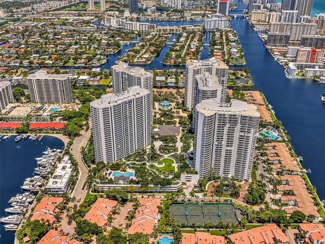 21200 Point Pl 1503 S.E Corner Turn Key, Aventura, FL 33180