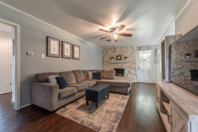 1001 Sharie Street, Deer Park, TX 77536