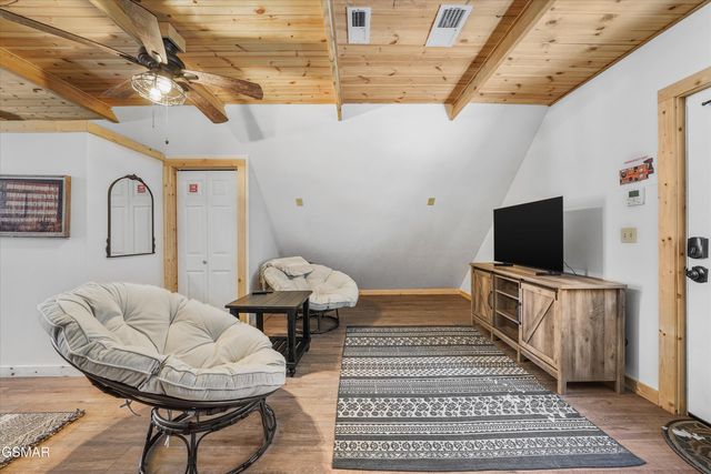 5236 Mathis Branch Road, Cosby, TN 37722