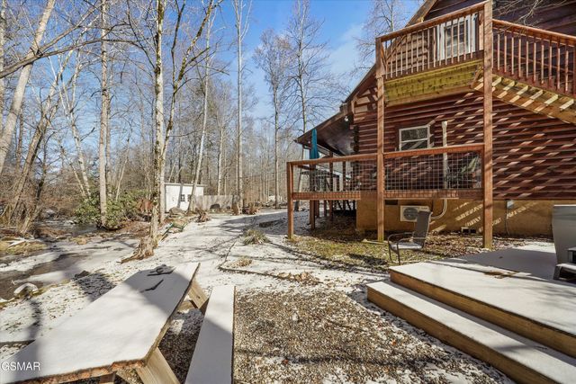 5236 Mathis Branch Road, Cosby, TN 37722