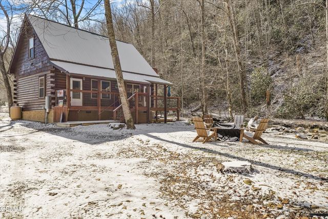 5236 Mathis Branch Road, Cosby, TN 37722