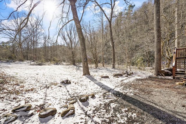 5236 Mathis Branch Road, Cosby, TN 37722