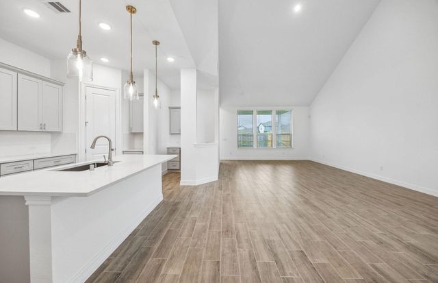 13805 Ballast Green Drive, Texas City, TX 77568
