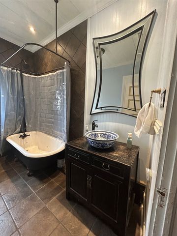 600 NW 2nd Street, Hubbard, TX 76648