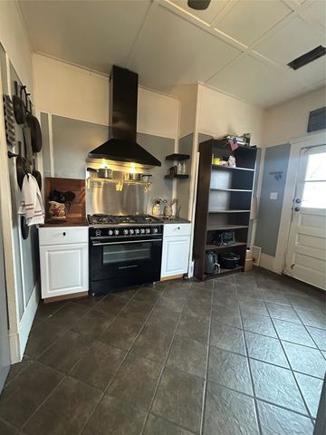 600 NW 2nd Street, Hubbard, TX 76648