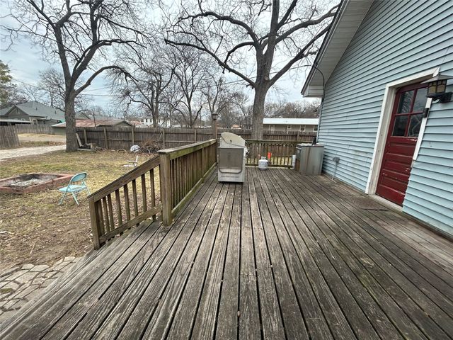 600 NW 2nd Street, Hubbard, TX 76648