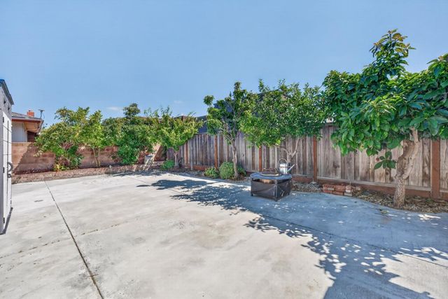 14234 Tiburon Road, San Leandro, CA 94577