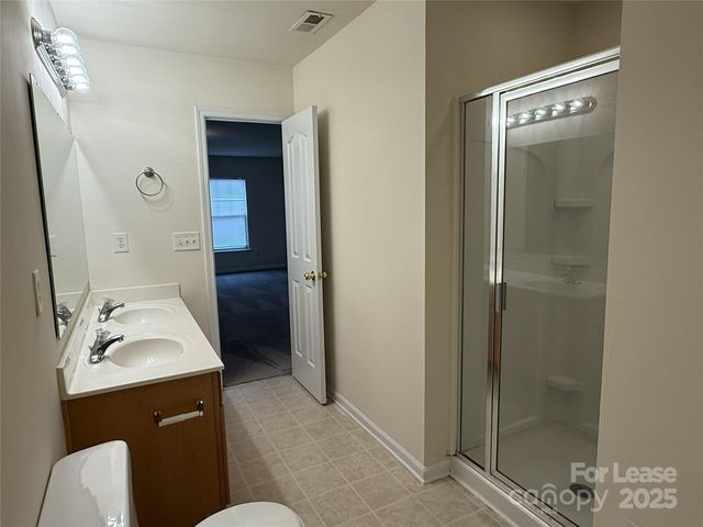 1420 Ladora Drive, Charlotte, NC 28262