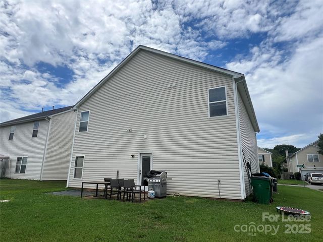 1420 Ladora Drive, Charlotte, NC 28262