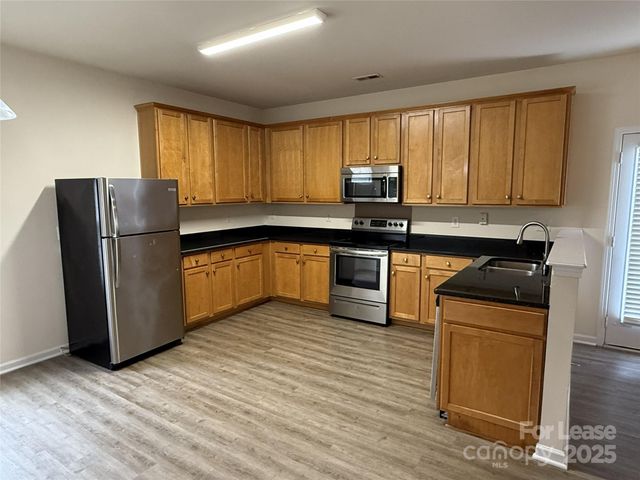 1420 Ladora Drive, Charlotte, NC 28262