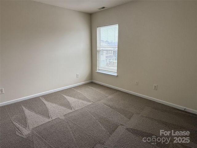 1420 Ladora Drive, Charlotte, NC 28262