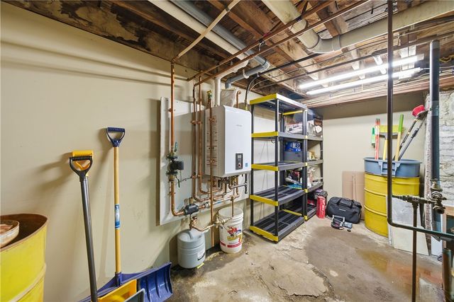 616 Lonsdale Avenue, Central Falls, RI 02863