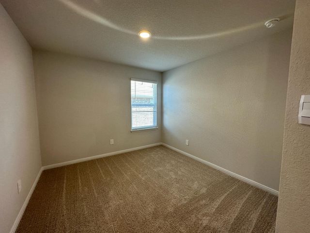 113 BRIGGS LN, San Marcos, TX 78666