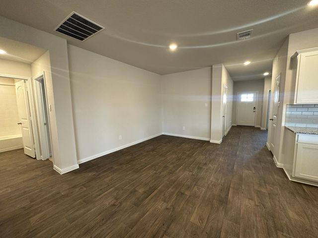 113 BRIGGS LN, San Marcos, TX 78666