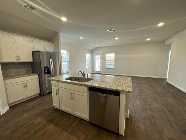 113 BRIGGS LN, San Marcos, TX 78666