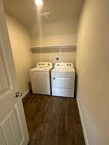 113 BRIGGS LN, San Marcos, TX 78666