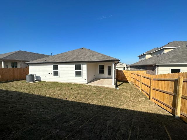 113 BRIGGS LN, San Marcos, TX 78666