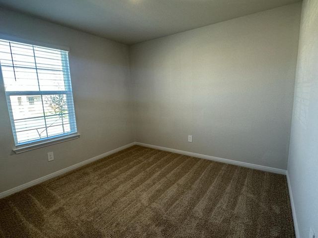 113 BRIGGS LN, San Marcos, TX 78666