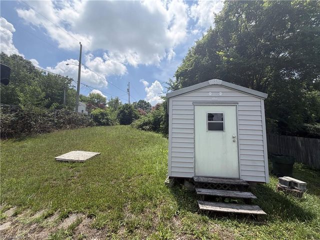 324 E Mcculloch Street, Greensboro, NC 27406