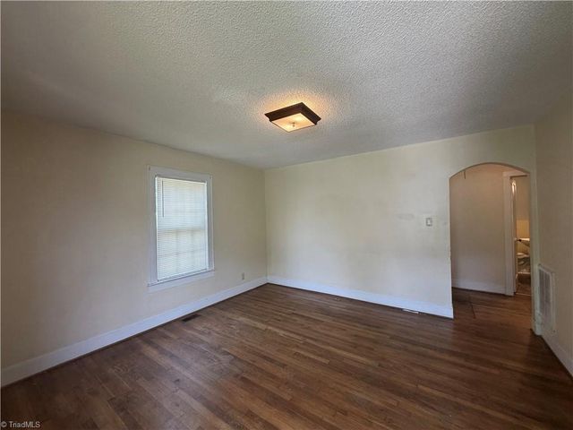 324 E Mcculloch Street, Greensboro, NC 27406