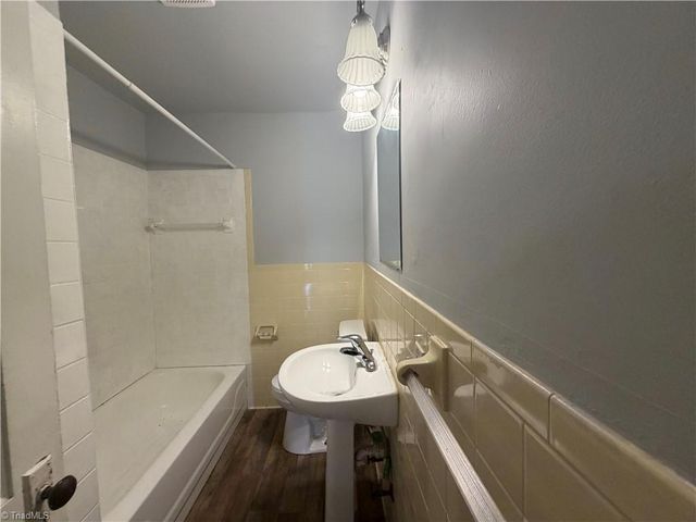 324 E Mcculloch Street, Greensboro, NC 27406