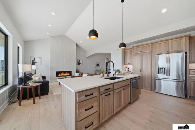 8811 Dragonfly Lane, Lincoln, NE 68526