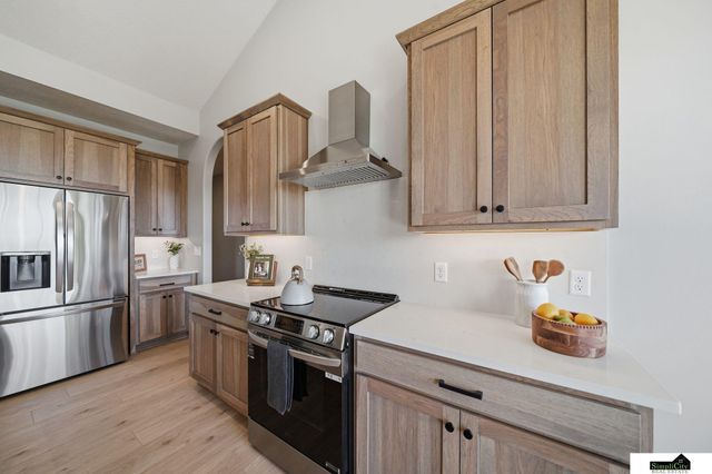 8811 Dragonfly Lane, Lincoln, NE 68526