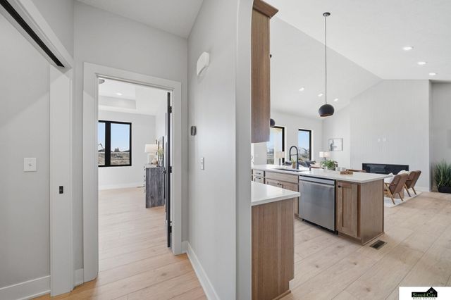 8811 Dragonfly Lane, Lincoln, NE 68526