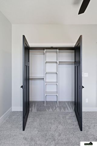 8811 Dragonfly Lane, Lincoln, NE 68526