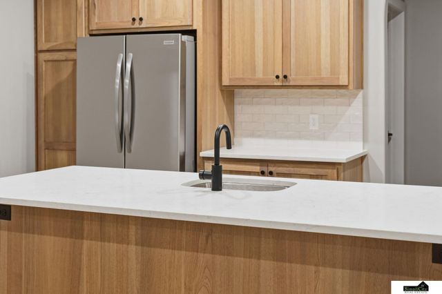 8811 Dragonfly Lane, Lincoln, NE 68526